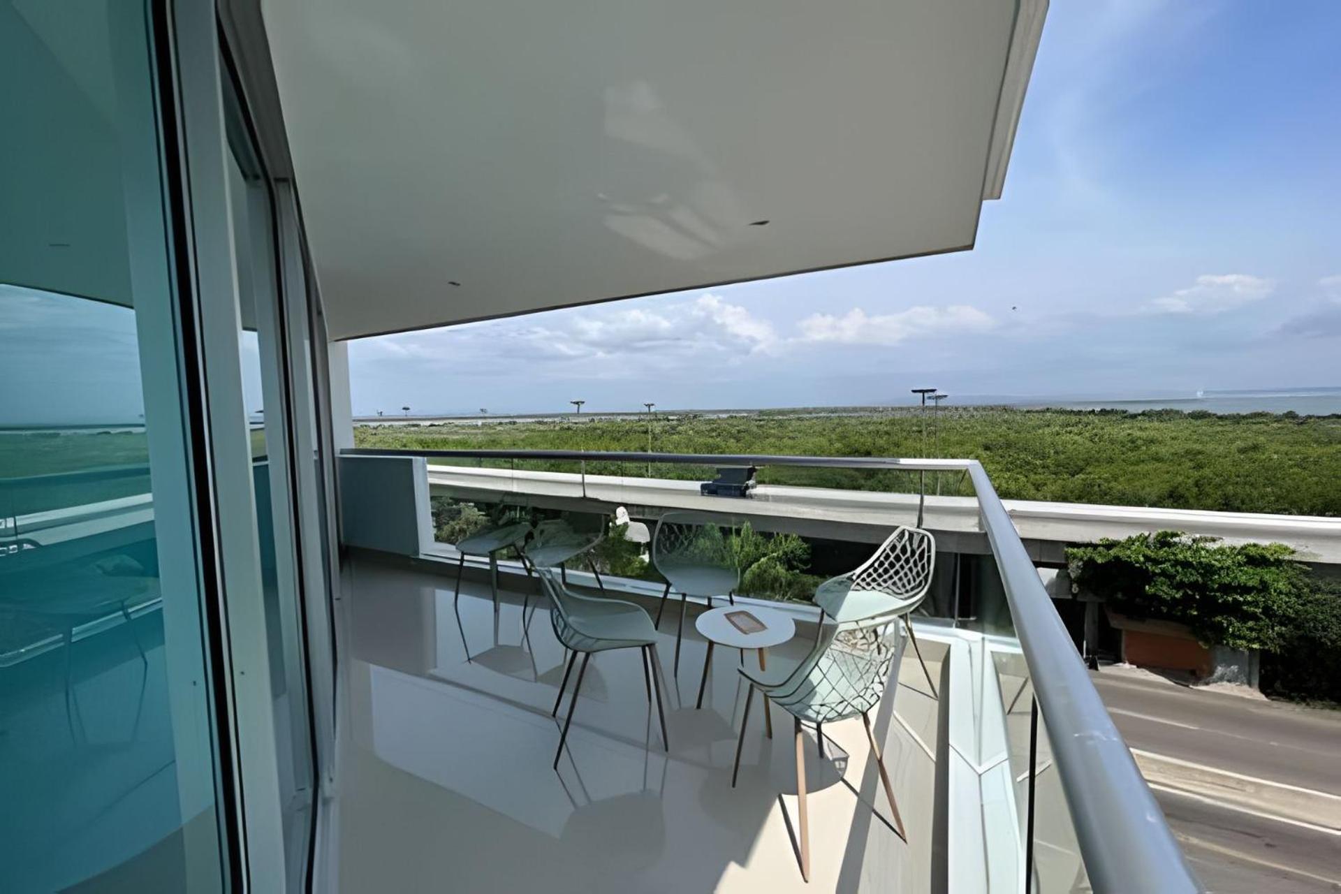 2 Morros. Vista Cienaga Y Salida Playa Apartment Cartagena